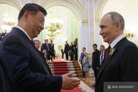 🇷🇺🇦🇪 📞 On March 2, President of Russia Vladimir Putin and President of the UAE Mohammed bin Zayed Al Nahyan spoke over the phone. The Leaders discussed the unprecedented tragic developments in