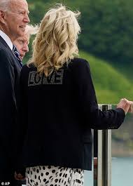 Mrs johnson, in pictures taken and issued by number 10, was seen paddling in the cornish beach's. Jill Biden Enjoys A Day At The Beach With Carrie Johnson And Son Wilfred Newsfinale