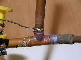 Why is pex better than copper for plumbing systems and radiant heating systems too! Differences Between Cpvc Copper And Pex Tubing Pro Tool Reviews