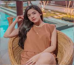 Descubra vídeos curtos sobre bellecaroliney no tiktok. Dj Cantik Putri Una Rajin Main Tiktok Endorsement Ngalir Terus Lintas Publik