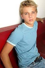 Max Thieriot Photo Young Max Thieriot Max Thieriot Young Cute Boys Cute Blonde Boys