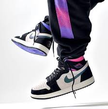 Paris che del racing club, due formazioni storiche della capitale francese. Nike Air Jordan 1 Zoom Air Cmft Psg Paris Saint Germain Women S Fashion Footwear Sneakers On Carousell
