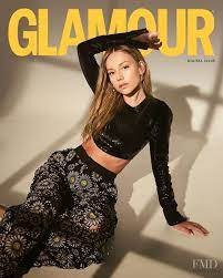 Ester exposito in l'officiel magazine, mexico march 2021. Cover With Ester Exposito July 2020 Of Mx Based Magazine Glamour Mexico From Conde Nast Publications Including Details Id 56393 Fashion Glamour Ester