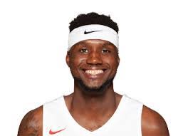 Carlton Bragg's Instagram, Twitter & Facebook