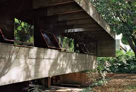 Paulo mendes da rocha has been awarded the mies van der rohe prize (2000) and the pritzker prize (2006). Paulo Mendes Da Rocha S Sao Paulo One Story Luxury Residence