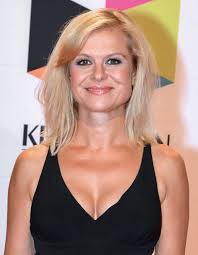 Nyheterna började sändas samtidigt som tv4 den 15 september 1990. Ulrika Nilsson Wikipedia