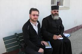 Parintele calistrat de la manastirea vladiceni spune ca si parintii au o parte de vina in cazul decesului de la. Revista Pozitiv News Carte OrtodoxÄƒ Icoane Pictate La ComandÄƒ Stiri Ortodoxe