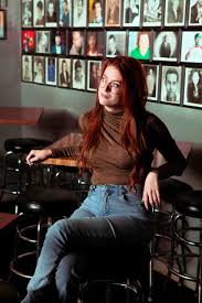 About – Fiona Cauley Comedy