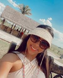 Theresa Wiltrout's Instagram, Twitter & Facebook