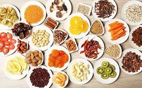 Gli alimenti ricchi di fibre andrebbero inseriti all'interno di una dieta sana e bilanciata poiché aiutano l'organismo in diverse importanti funzioni. Cibi Ricchi Di Fibre Per Emorroidi Proctosoll