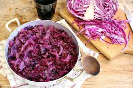 Quando il cavolo sarà cotto come gradite, tagliatelo a listarelle e. Cavolo Rosso Al Vino Ricetta Regionale Del Friuli Veneziia Giulia