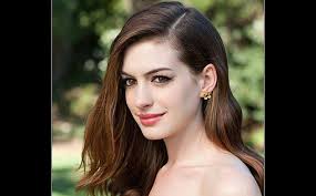 The veteran actress isolated herself on the set of the devil wears prada. Anne Hathaway Les Miserables Alice In Wonderland The Devil Wears Prada Meryl Streep Most Challenging Roles The Oscar Award Winner Has Undertaken News Nation English