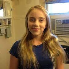 Billie eilish only recently unveiled her new hair color but it looks like the singer has been blonde for longer than we thought. Billie Eilish Hair Colors Billie Eilish Wiki Fandom