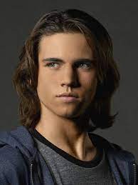 Tanner buchanan is known for starring on the small screen, but he sent social media into tanner's main source of income is from his acting career. Tanner Buchanan Filmstarts De