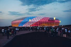Latitude and longitude coordinates are: Bayern Germany On Twitter Allianz Arena In Colours Of Germany And France Gerfra