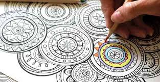 Oil pastel sifatnya tidak terlalu keras dan pensil ini digunakan pada bagian terakhir proses, yaitu setelah pewarnaan crayon selesai. Perbedaan Hasil Mewarnai Menggunakan Crayon Pensil Warna Dan Spidol