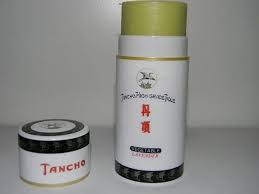 Tancho Stick Hair Fly Aways I Wear A Lot Of Lace Wigs And When I Have My Own Hair Blended In The Wigs This Is A Rocker Hair Hair Flying Celebrity