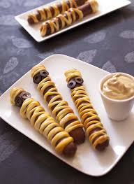 Saucisses Momie Pour Halloween Recette Repas Halloween Facile Apero Halloween Recettes Halloween