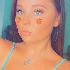 Shaunna Brotherton's Instagram, Twitter & Facebook