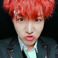 Samira Robles's Instagram, Twitter & Facebook