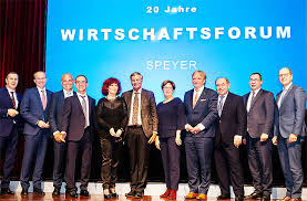 Darüber hinaus bietet es viele. Speyer Info De Speyer Zwischen Buttenrede Und Bergpredigt Cdu Politiker Wolfgang Bosbach Spricht Beim Wirtschaftsforum Der Vereinigten Vr Bank Kur Und Rheinpfalz