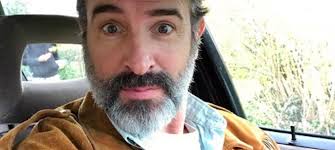 Pas même omar sy, l'un des acteurs les plus appréciés des français. Jean Dujardin Pousse Un Gros Coup De Gueule Contre La Presse People Mce Tv