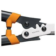 Fiskars Powergear 2 Hedge Shears 23 In 2020 Tool Design Fiskars Tools