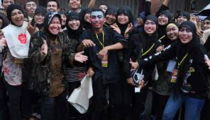 Check spelling or type a new query. Smk Al Islah Surabaya