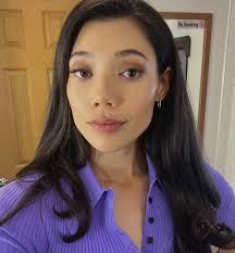 Such a beautiful girl! 😍 Violet Mikami 💜