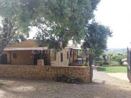El otro día estuve de escapada rural por la sierra de aracena, y pernocté en la casa noble, un pequeño hotel boutique situado en p. Finca Buenas Vistas Casa Rural En Aracena Huelva