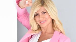 15.12.2021 · ενοχλημενη η ζηνα κουτσελινη απο τον νικο ευαγγελατο: Posh Zhna Koytselinh Antexei H Ellhnikh Tv Celebrities Eidhseis Yupiii Gr