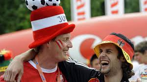 Sie liegen angenehm auf der haut auf und. Fan Infos Furs Osterreich Spiel In Klagenfurt Dfb Deutscher Fussball Bund E V