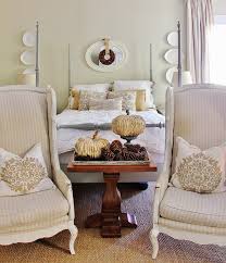 Unless you have been living under a rock for the last two years, you would be no stranger to the geometric décor trend. Simple Tips For Decorating With Trays Thistlewood Farms