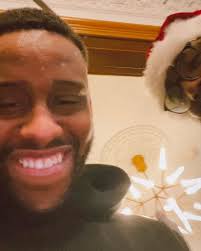 gratefulness is my biggest flex.❤️, PS: Désolé Mama pour ta bague que je  t’ai emprunté sans vraiment te demander…😌 (last slide)