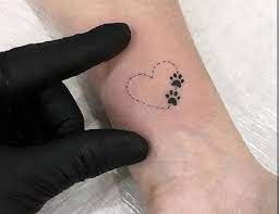 15 tatuagens de pata de cachorro para você se inspirar - Clube para Cachorros