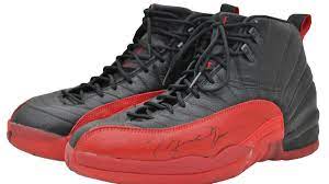 Siege wurden mit ihnen eingefahren, meisterschaften wurden gewonnen. Michael Jordan Diese Basketballschuhe Sind 100 000 Dollar Wert Welt