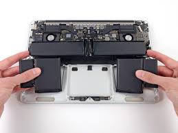 With a little luck, you can slowly pull out each strip of adhesive mop up any remaining adhesive remover and give your macbook pro a few minutes to air dry. Macbook Pro 13 Zoll Anfang 2013 Retina Display Akku Austauschen Ifixit Reparaturanleitung