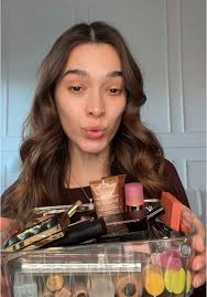 Fondotinta Shiseido: Quale Scegliere tra Matte e Glow?