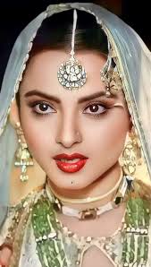 ENDLESS ROMANCE BETWEEN POONAM JI AND RISHI KAPOOR JI