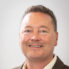 Adam Essig's Instagram, Twitter & Facebook