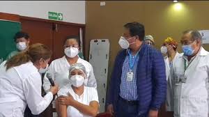 El estado distribuirá equitativamente una vacuna segura y efectiva a todas las personas. Bolivia Inicia El Plan De Vacunacion Contra La Covid 19