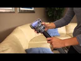 Bissell Cleanview Swivel Pet Upright Bagless Vacuum Cleaner Green 2252 Target Bissell Cleanview Pet Rewind Vacuum 1328 Youtube