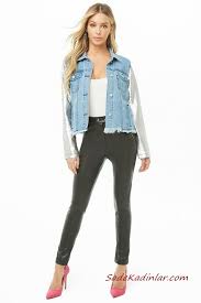 Bayan Pantolon Ceket Kombinleri Siyah Deri Pantolon Beyaz Bluz Mavi Payetli Kisa Kot Ceket Pembe Topuklu Ayakkabi Siyah Deri Pantolon Siyah Deri Kot Ceket