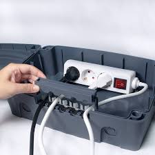 Die investition in eine gute steckdosenleiste kann sich lohnen. Stecker Und Steckdosen Schutzbox Schutzgehause Outdoor Garten Wetterschutz Ebay