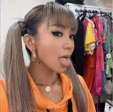 ただただ可愛い」倖田來未、舌出しツインテSHOTの公開に反響「何故にそんなに…」 - モデルプレス