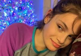 Marina Leyba's Instagram, Twitter & Facebook