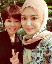 Please disable ad blocker before you can visit the website !!! Model Hijab Ala Ayana Jihye Moon Wanita Cantik Berhijab Korea Muslim Girls Happy Eid Hijab