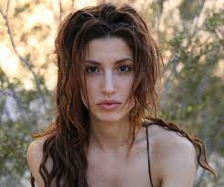 13 Mind-blowing Facts About Tania Raymonde - Facts.net