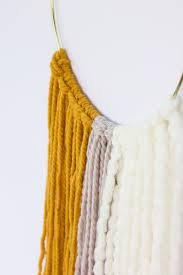 Diy Simple Yarn Wall Hanging Alice And Lois Yarn Wall Hanging Diy Fashion Diy Fashion Trends