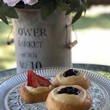 Job interview questions and sample answers list, tips, guide and advice. Kolache Cafe In Ahwatukee Brings A Texas Favorite To Metro Phoenix